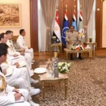 وزير الدفاع و رئيس الأركان يلتقيان رئيس هيئة الأركان العامة للجيوش الفرنسية