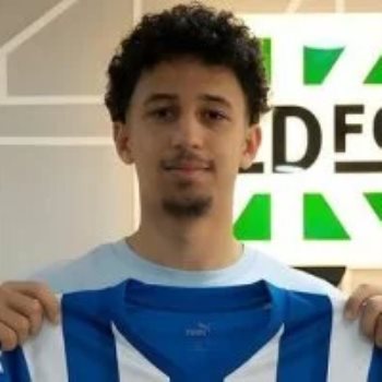 عمر ياسر لاعب ألافيس