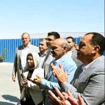 رئيس الوزراء يفتتح مصنع "أف تكس الدولية المحدودة"