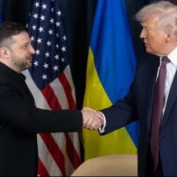 الرئيسين فولوديمير زيلينسكي ودونالد ترامب