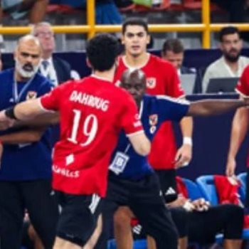 فريق رجال كرة اليد بالنادى الأهلى