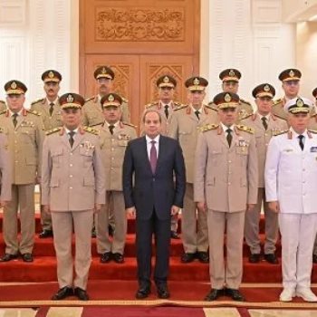 اجتماع المجلس الأعلى للقوات المسلحة بمقر القيادة الاستراتيجية بالعاصمة الجديدة