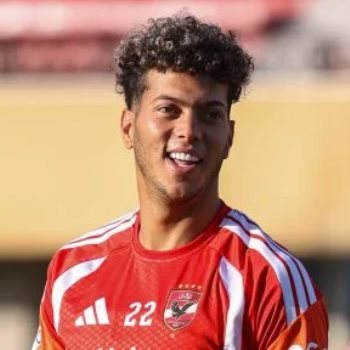إمام عاشور لاعب الأهلى