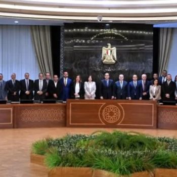 الحكومة تنفذ 20 ألف وحدة سكنية موزعة على 8 مدن جديدة لمنخفضى الدخل