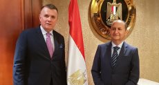 وزير التجارة والصناعة يستقبل سفير السويد بالقاهرة