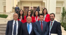منتخب سيدات الاسكواش مع وزير الرياضة
