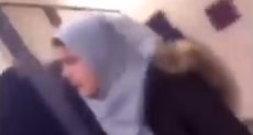 لاجئة سورية محجبة تتعرض للضرب فى المدرسة بأمريكا