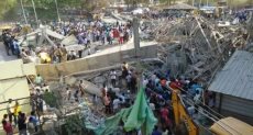 انهيار مبنى مكون من 4 طوابق في مدينة دارواد بولاية كلرناتكا جنوب غرب الهند