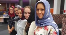 نساء نيوزيلندا ينشرن صورهن بالحجاب
