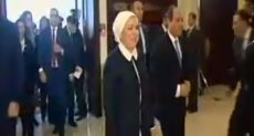 لحظة وصول الرئيس السيسى مقر احتفالية تكريم المرأة المصرية