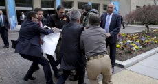 اعتداء حرس الرئيس التركى على المتظاهرين 