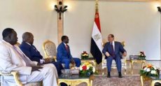 السيسي يستقبل نائب رئيس جنوب السودان ويرحب بتشكيل حكومة الوحدة