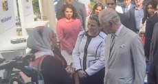 الأمير تشارلز فى الحرم اليونانى مع وزيرة البيئة