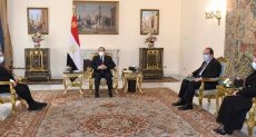 الرئيس عبد الفتاح السيسي يستقبل رئيس مجلس إدارة غرفة تجارة وصناعة الكويت