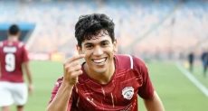 محمد شكرى لاعب الأهلى