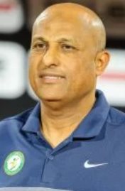 طارق مصطفى المدير الفنى السابق لأهلى بنى غازى الليبى