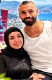 محمد صلاح وشقيقته